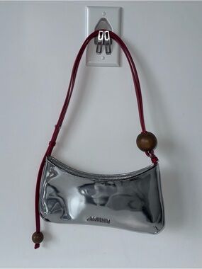 JACQUEMUS - Le Bisou Perle Bag